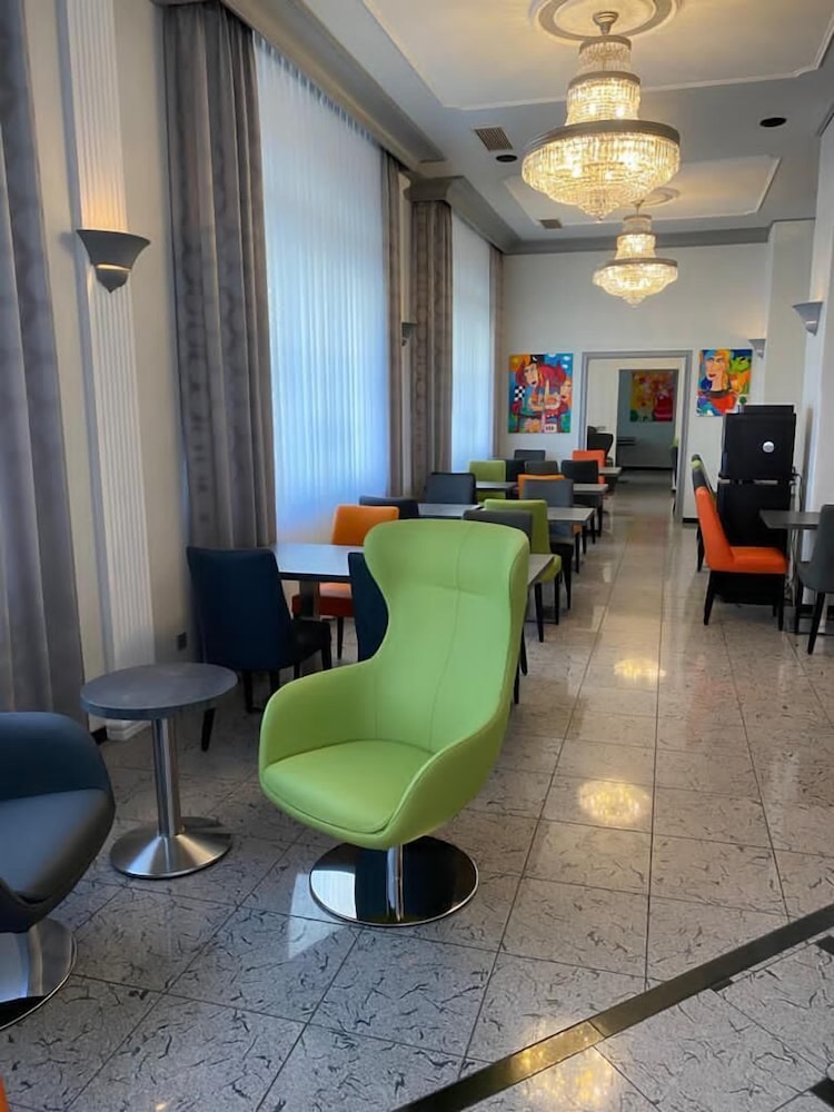 Apartment Hotel Kral 27/49