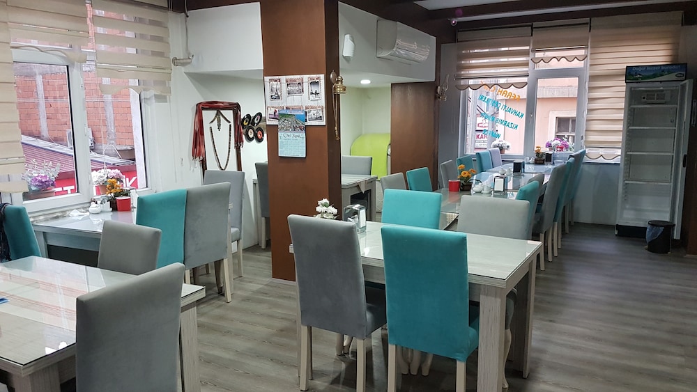 Ferah Hotel 21/22