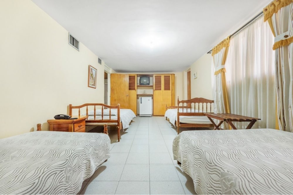 Veleros Hotel 22/57