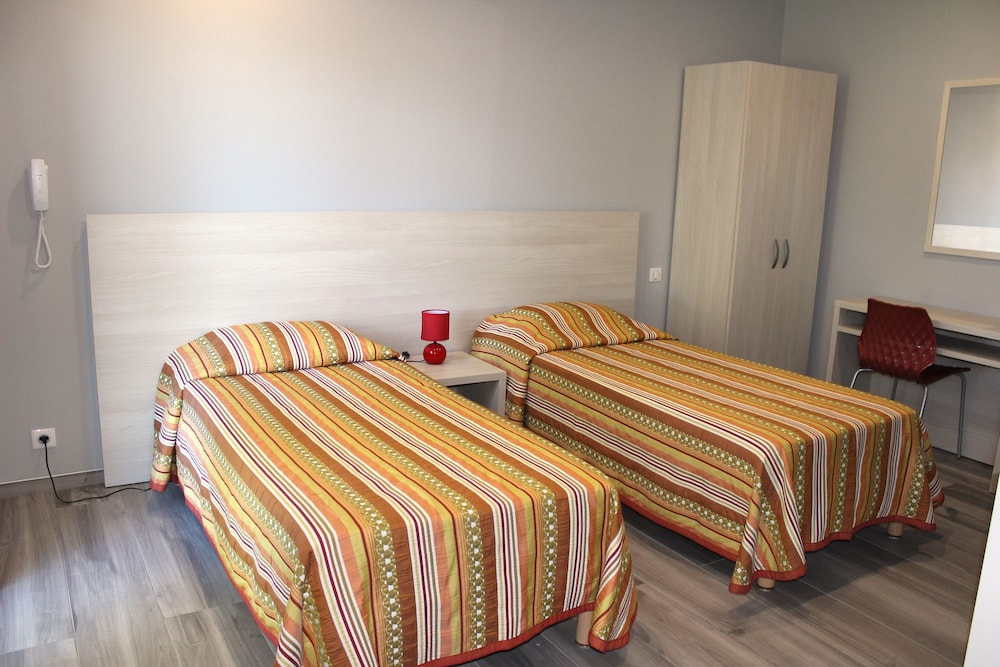 Hotel Arcu Di Sole 10/27