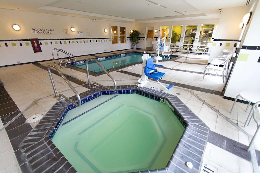 Fairfield Inn & Suites by Marriott Santa Maria 4/31
