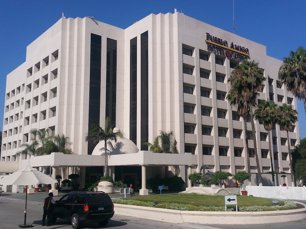 Pueblo Amigo Hotel Casino 68/71