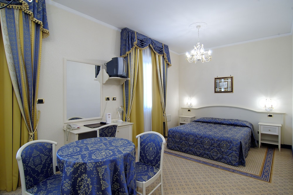Vald Hotel 18/68