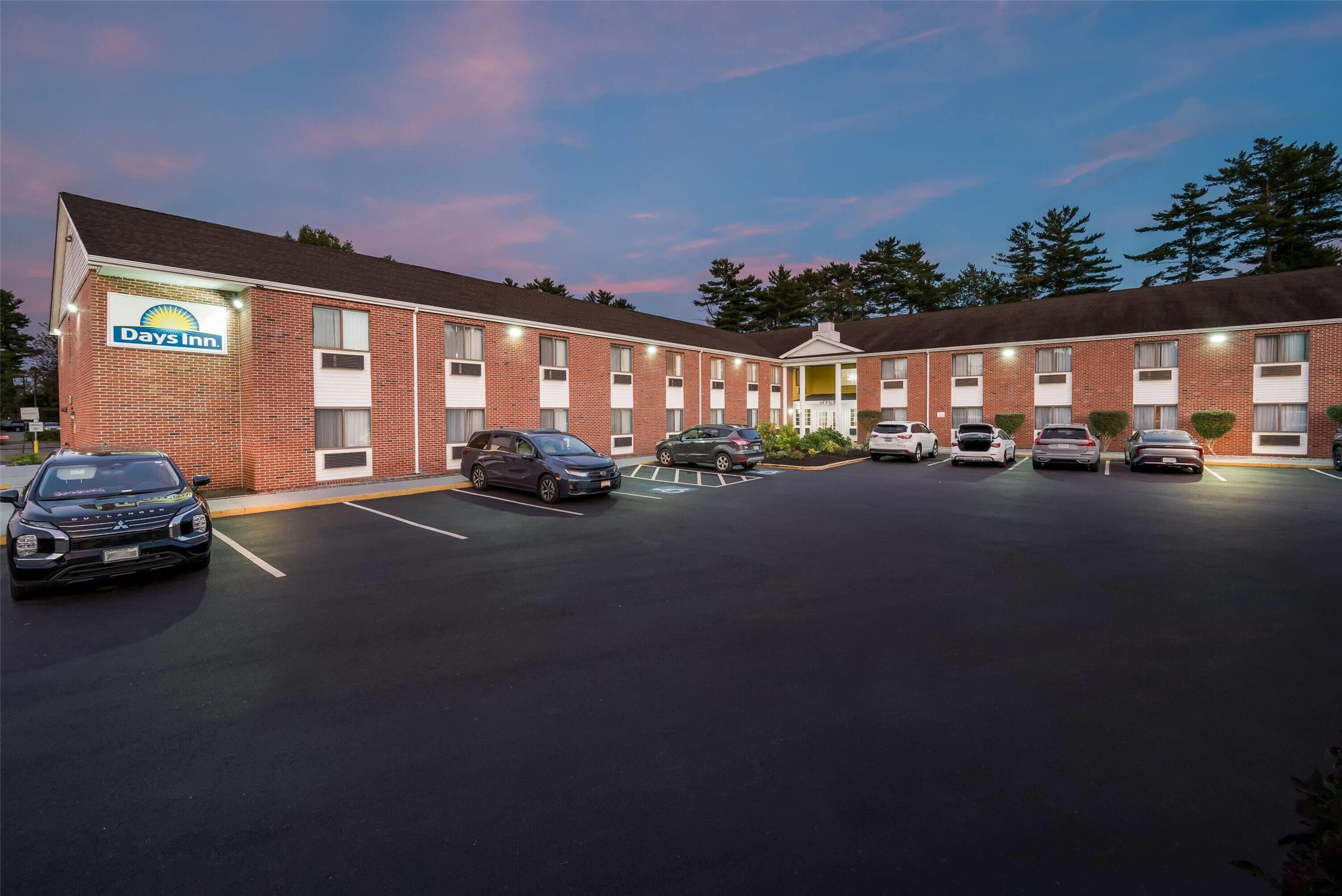 Days Inn by Wyndham Brunswick Bath Area 50/59