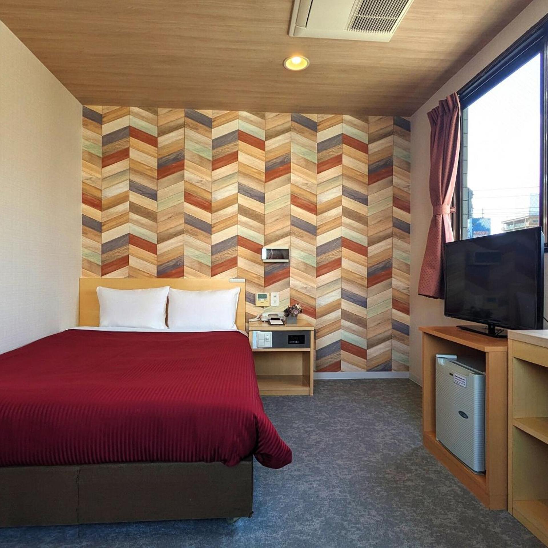 Renovated, Comfort, Single