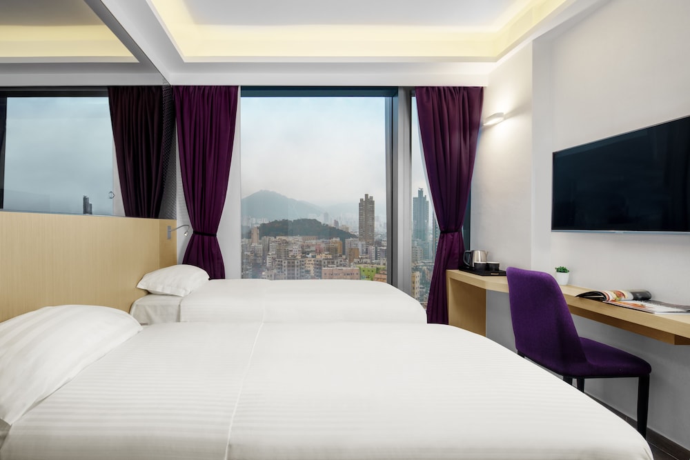 Starphire Hotel 13/40