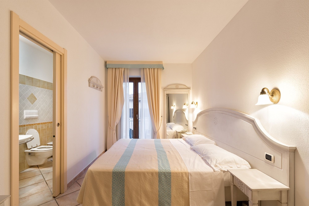 Hotel Castello Di Tavolara 12/34