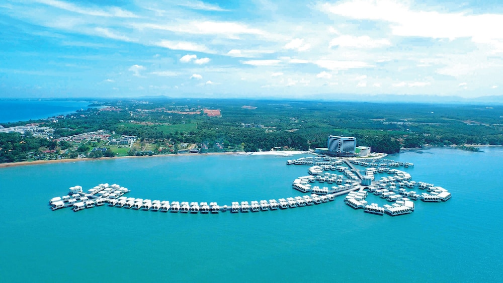 Lexis Hibiscus Port Dickson 46/48