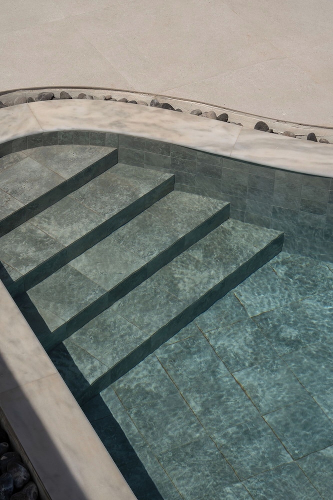 Amor Hideaway Villas by Mr and Mrs White 18/46