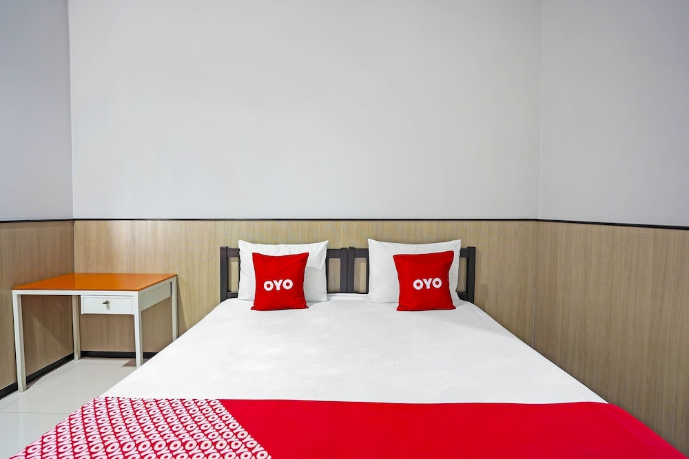 OYO 91710 Hotel Anugerah 7/18