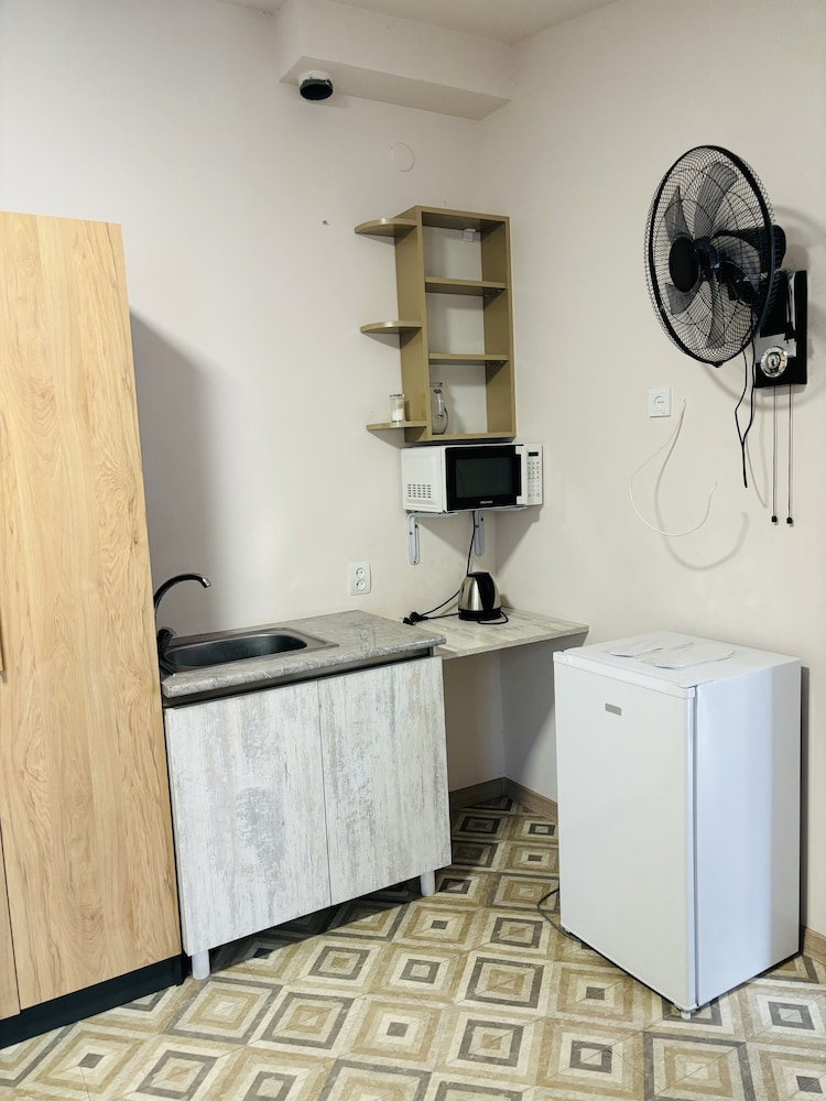 Alex Hotel 13/70