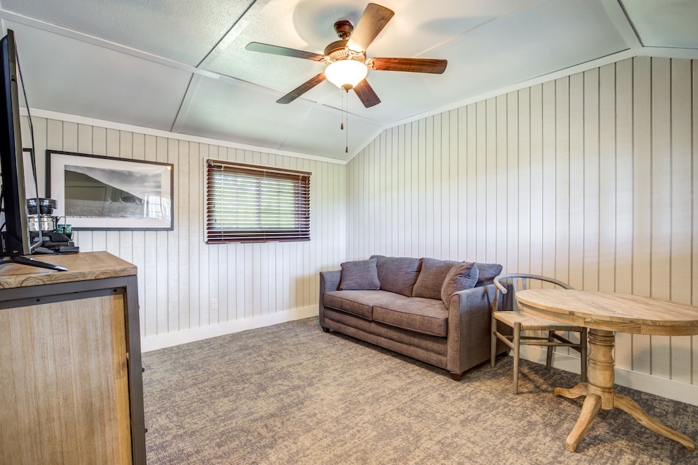 Grand Lake Lodge 33/50