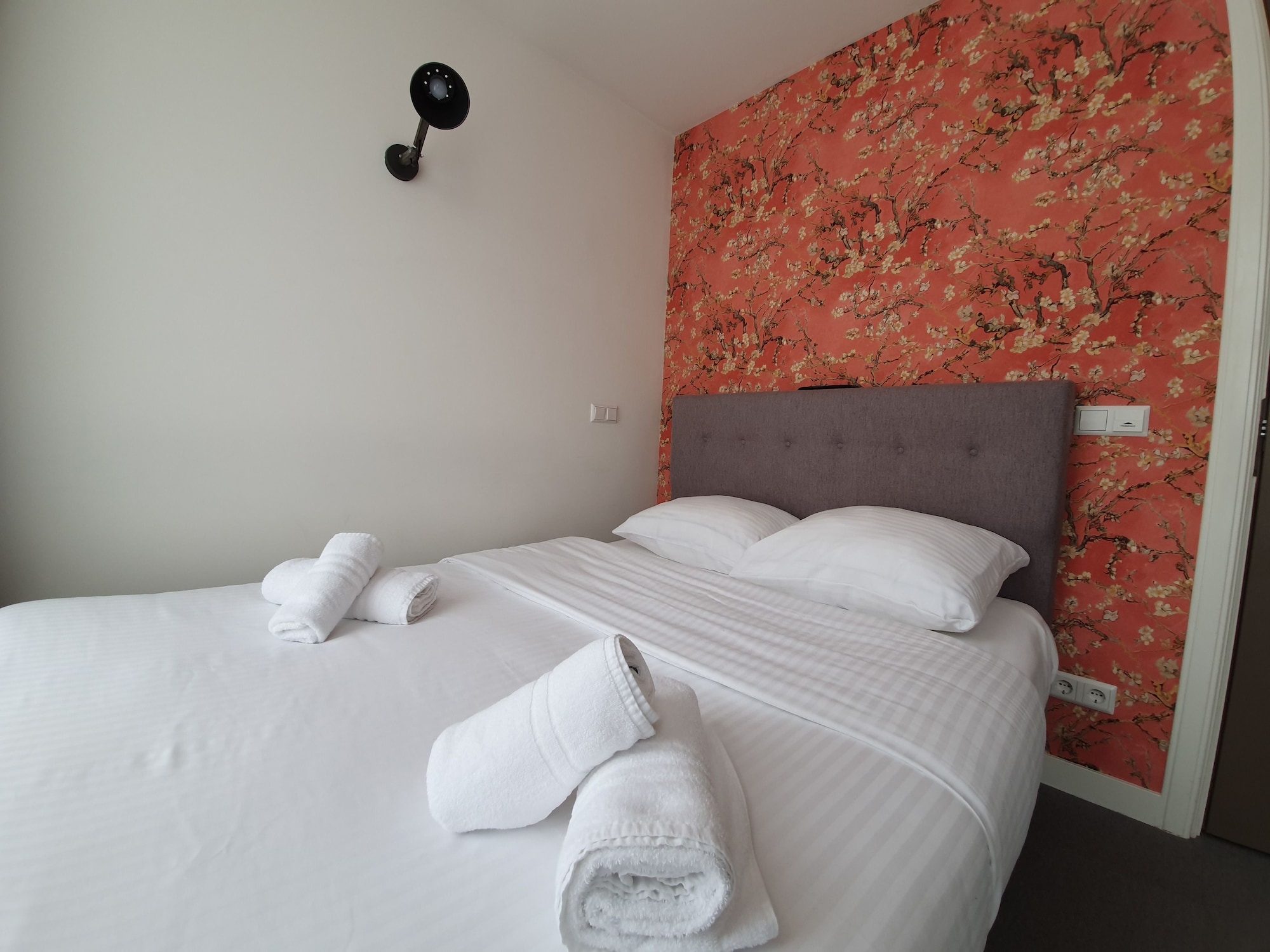 ECONOMY, DOUBLE BED