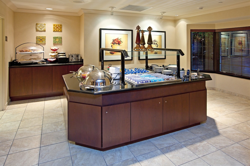 Staybridge Suites Indianapolis Downtown Convention Center 44/49