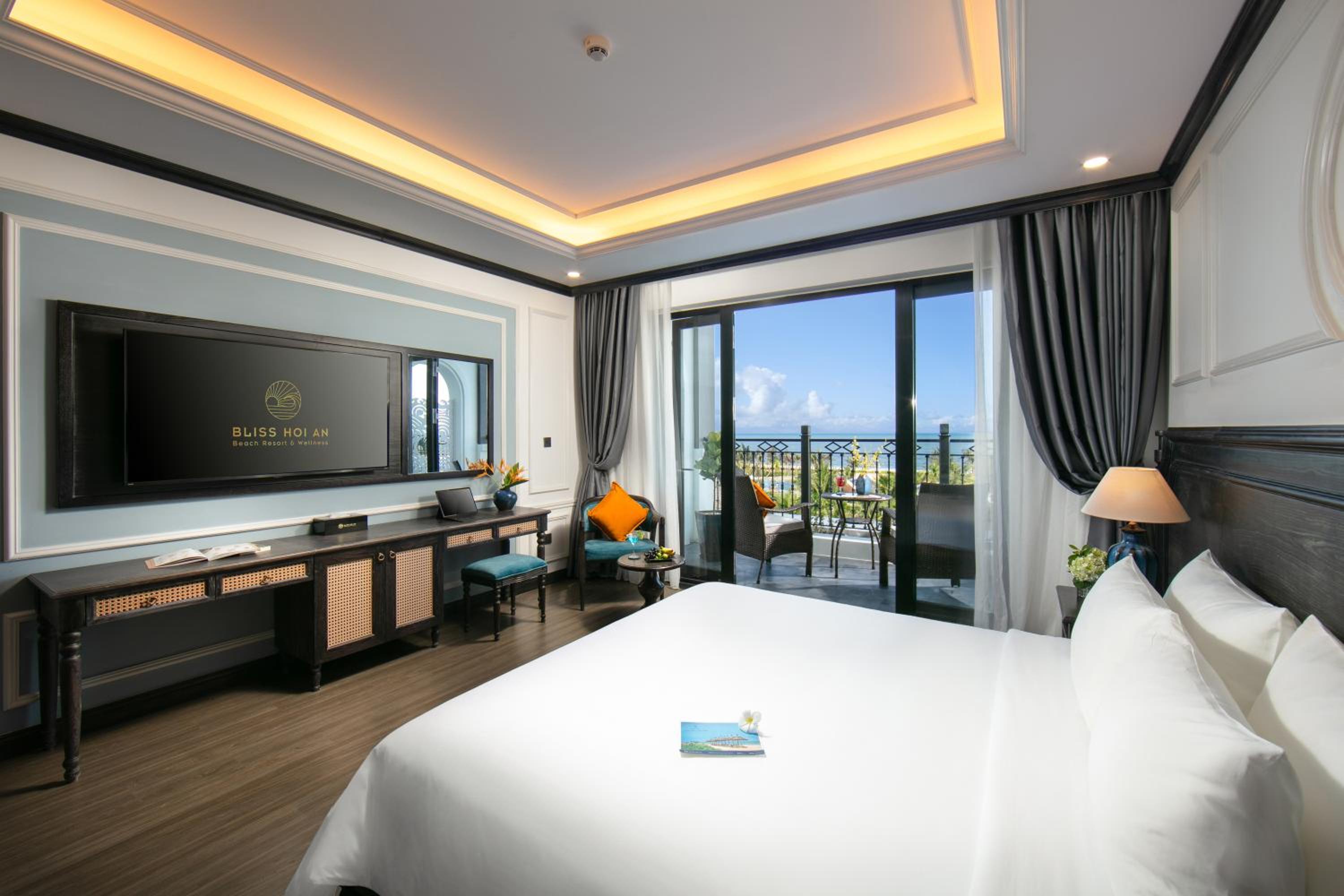Ocean, Deluxe, King Bed