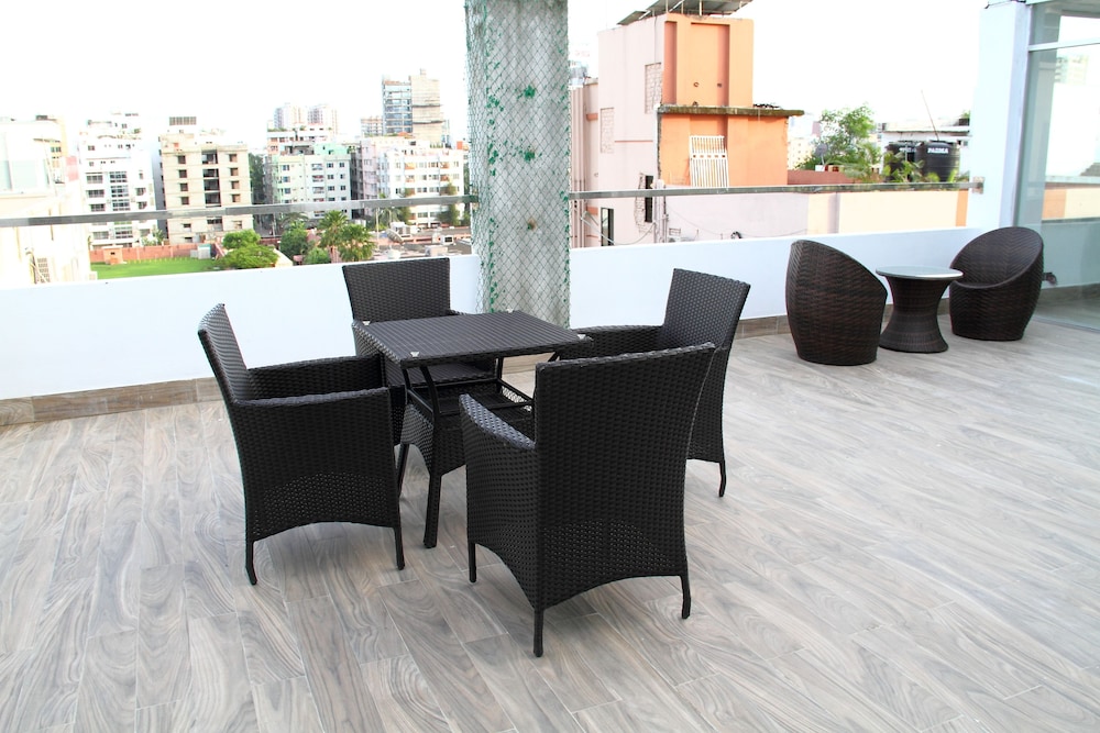 Blossom Hotel 30/48