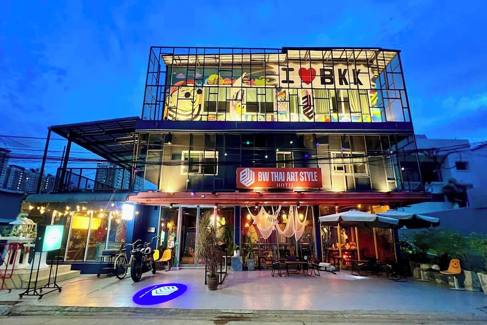 BW Thai Art Style Hotel 1/50