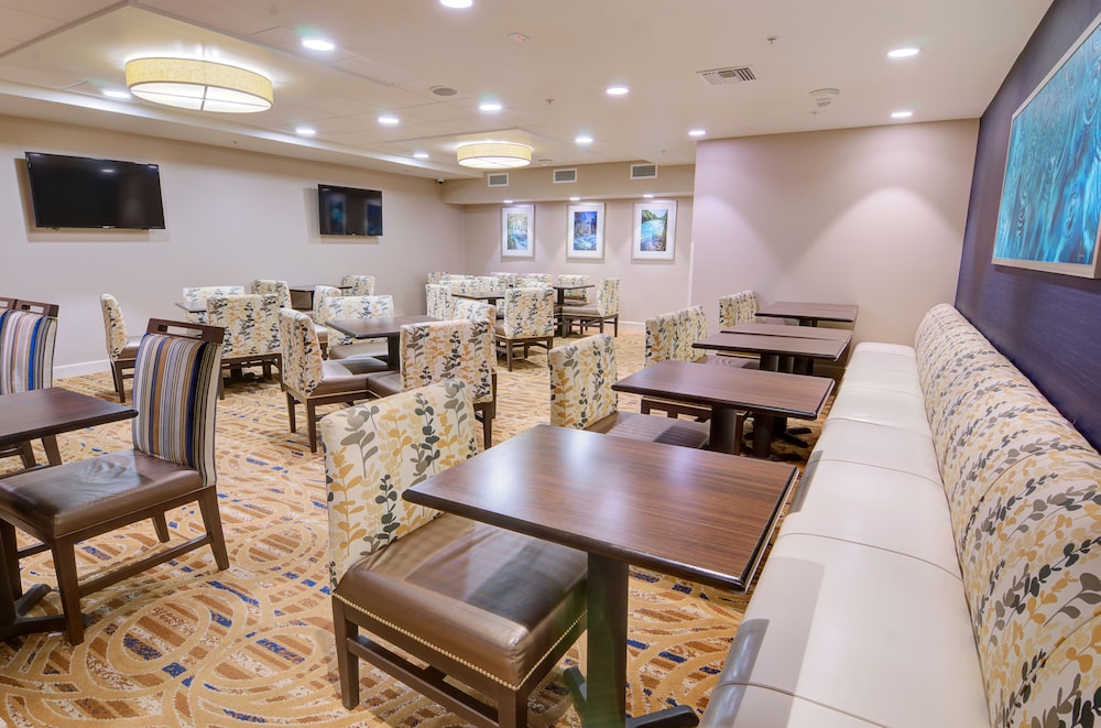 Holiday Inn Gainesville-University Ctr 40/65