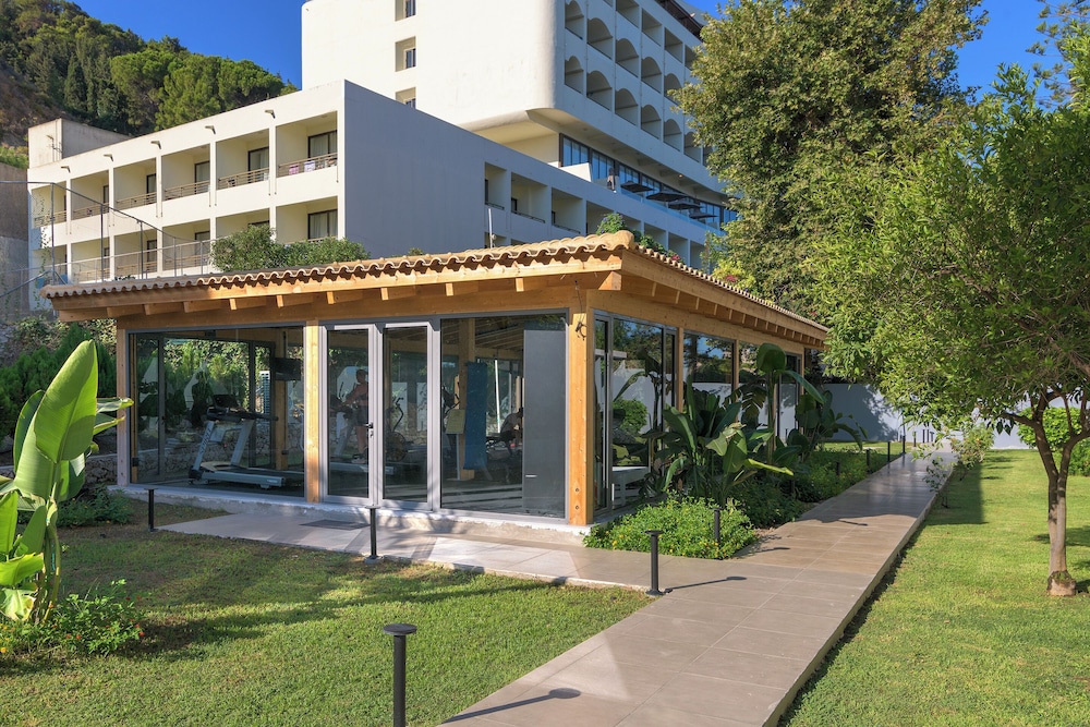 Oceanis Beach Hotel 43/50