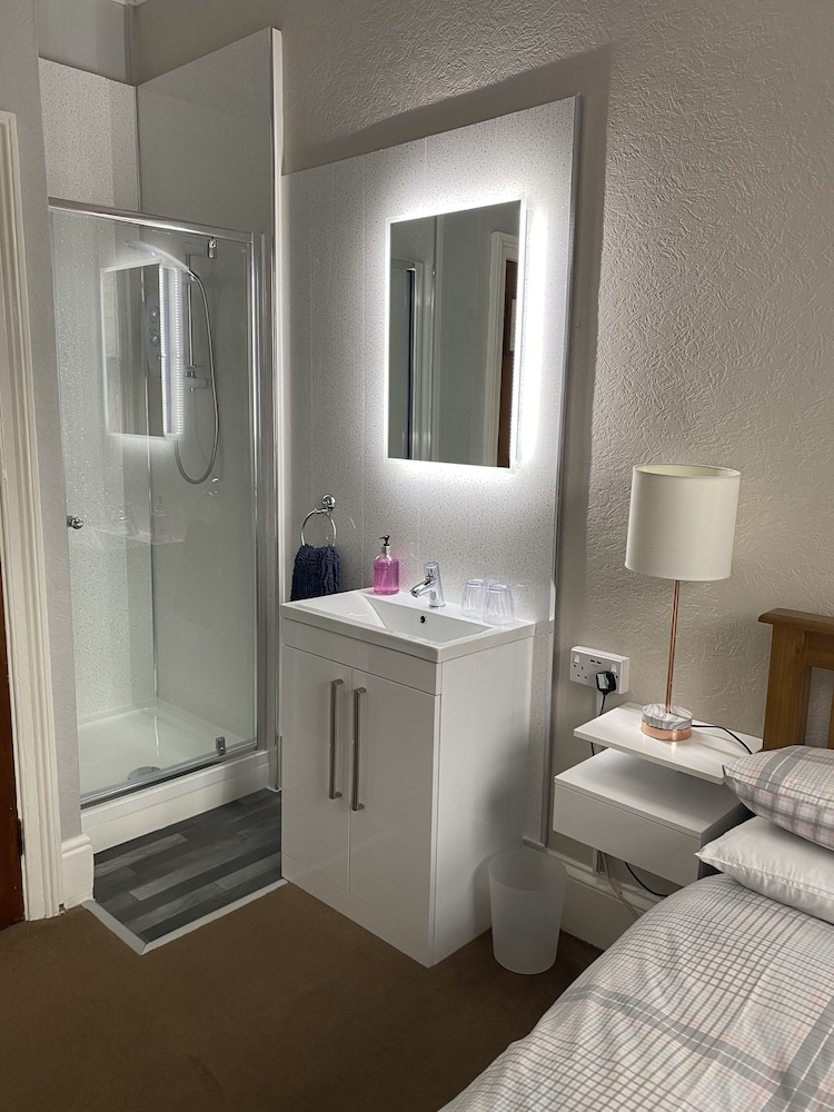 Friars Rest Guest House 24/25