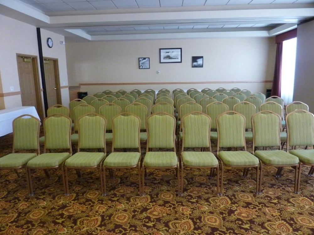 Holiday Inn Express & Suites Salt Lake City N - Bountiful, an IHG Hotel 47/55