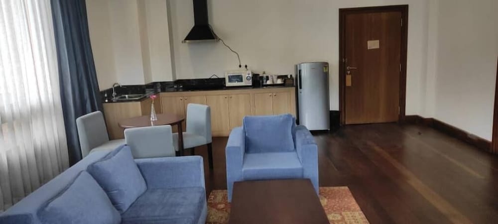 OSEL HOTEL 34/49