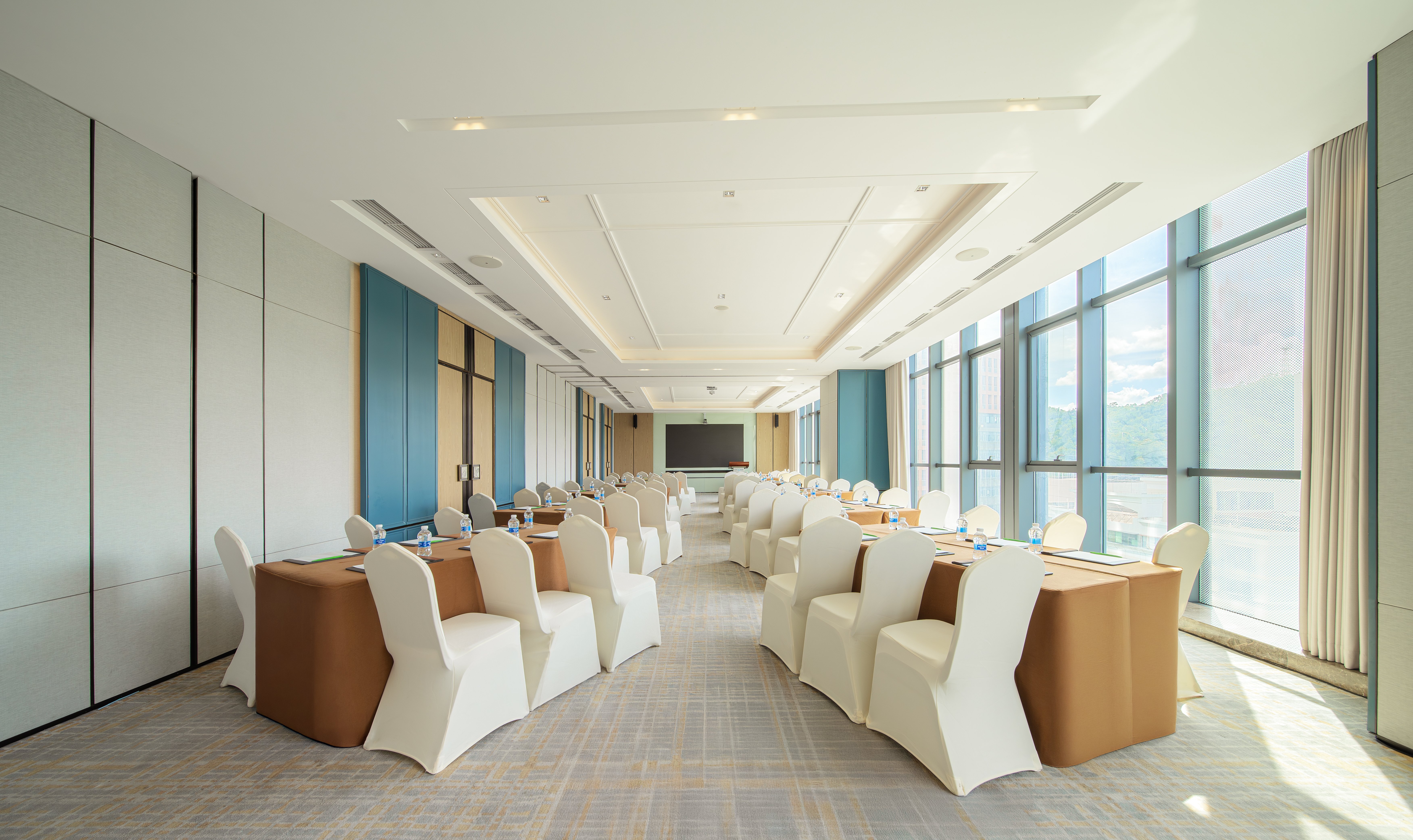Holiday Inn Zhuhai City Center 30/50
