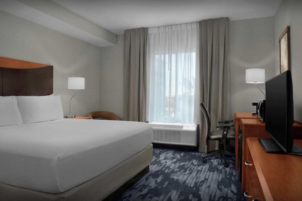 Fairfield Inn Suites Phoenix Chandler Fashion Center 21/65