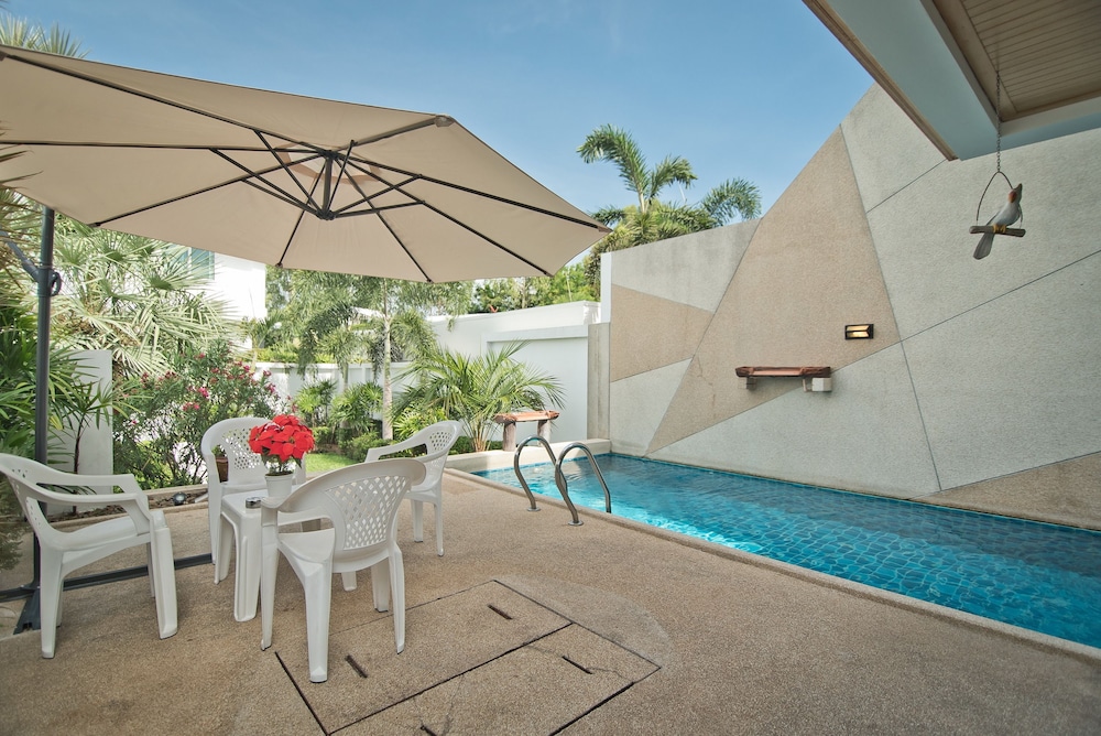 Tropicana Pool Villa 20/50