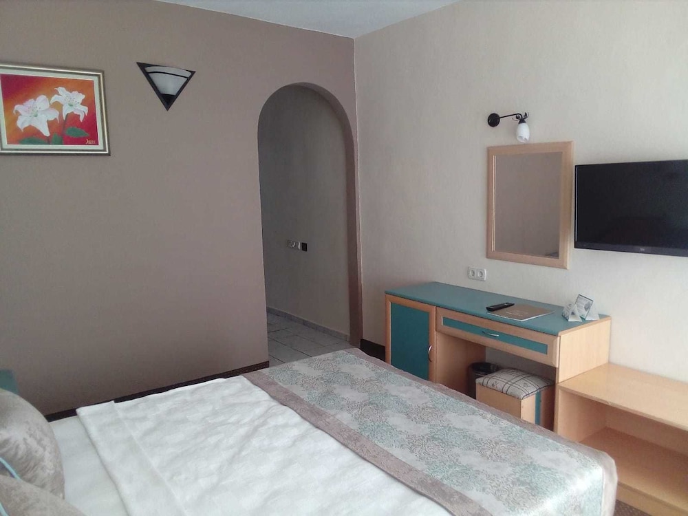 Selcukhan Hotel 20/67