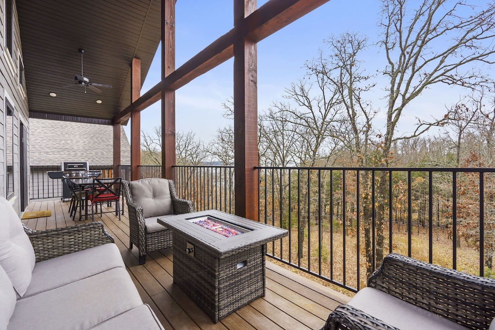 Indian Point Lodge Amp Condominiums 55/73