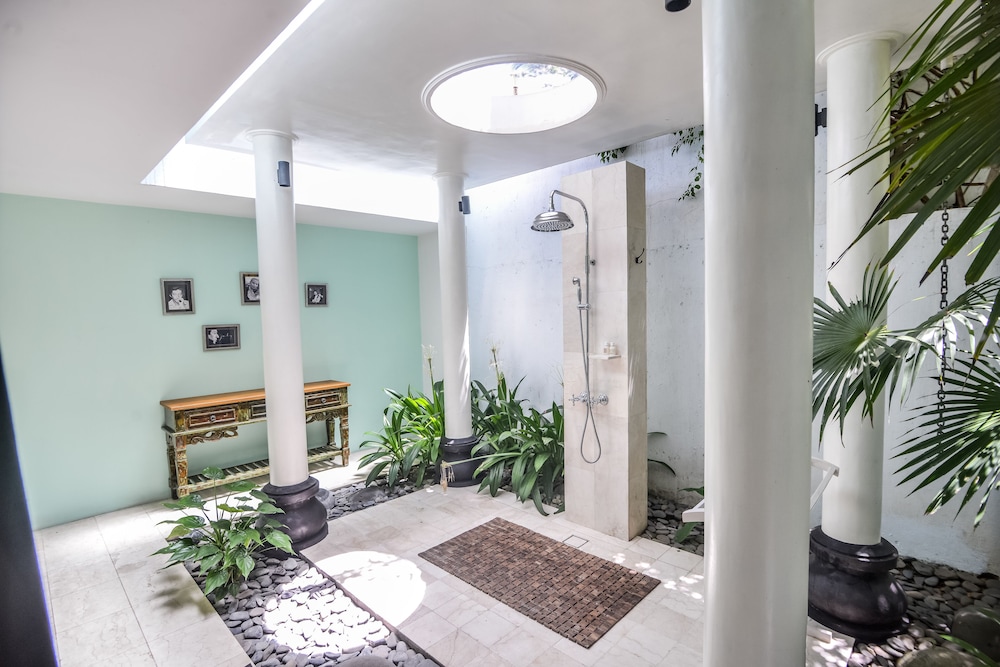 Balisanti Bungalows 13/50
