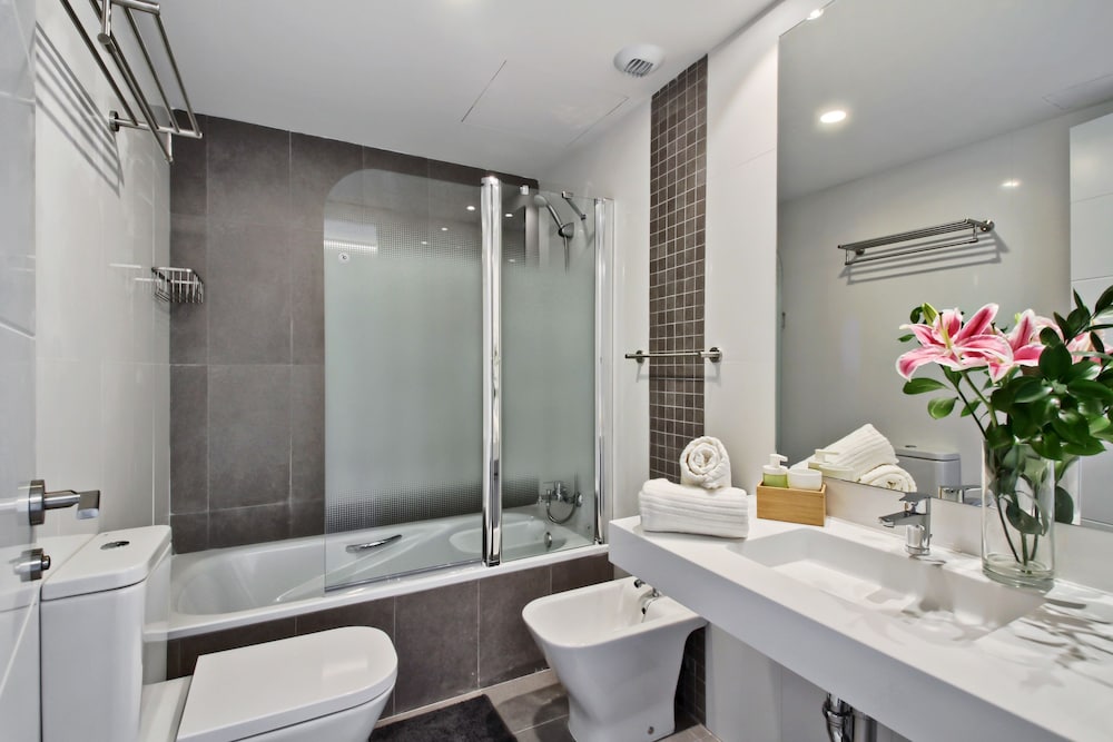 1 BEDROOM, COMFORT, APARTMENT, PARTIAL SEA VIEW