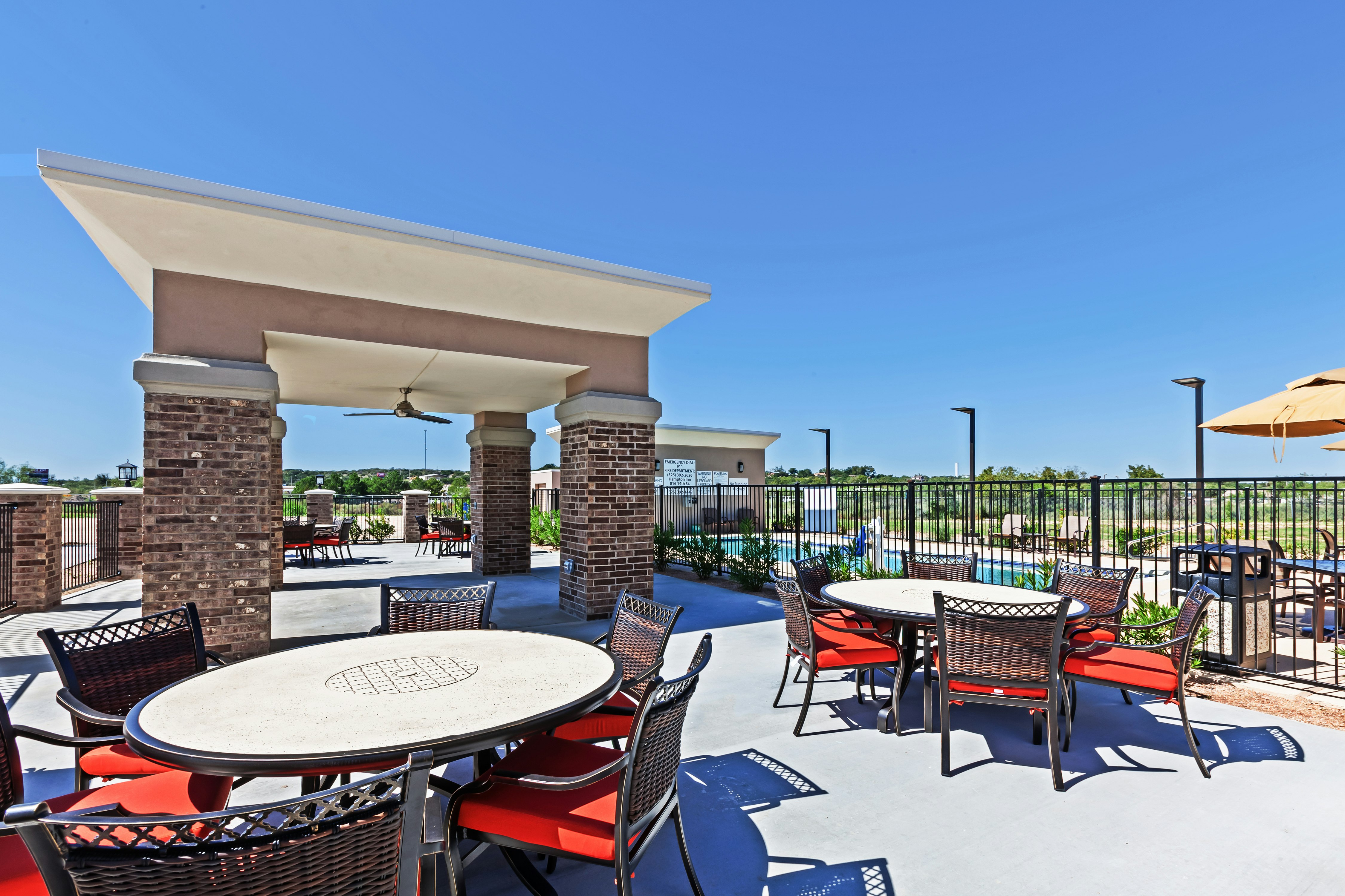 Hampton Inn Ozona 20/21