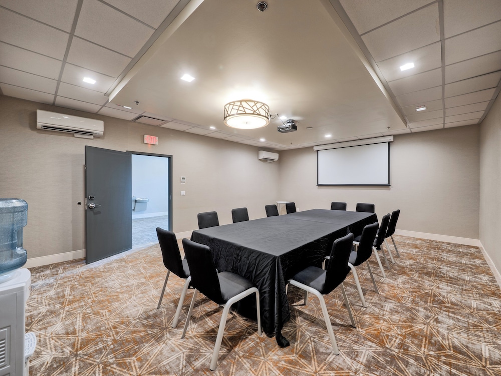 Candlewood Suites Tacoma Mall by IHG 51/57