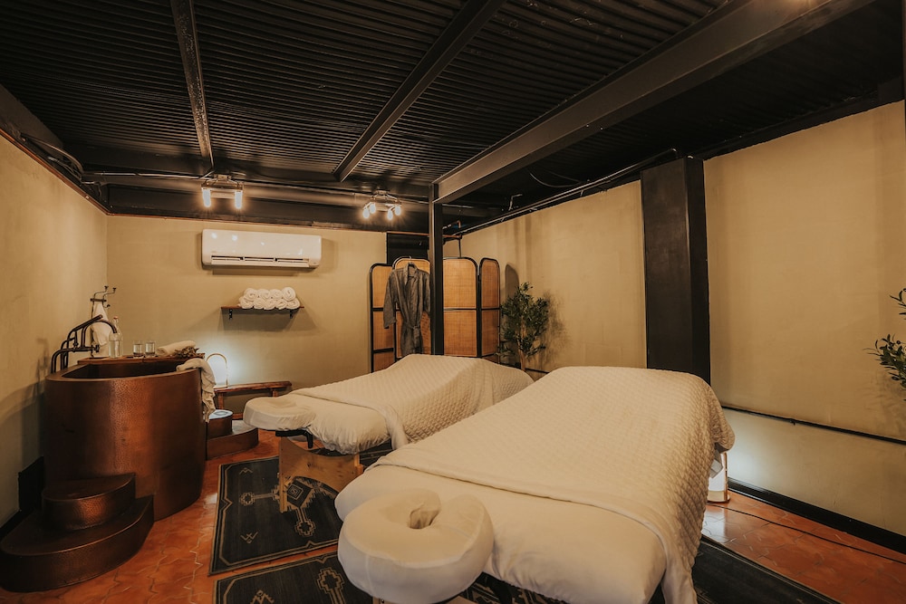 Bellwether House 13/50