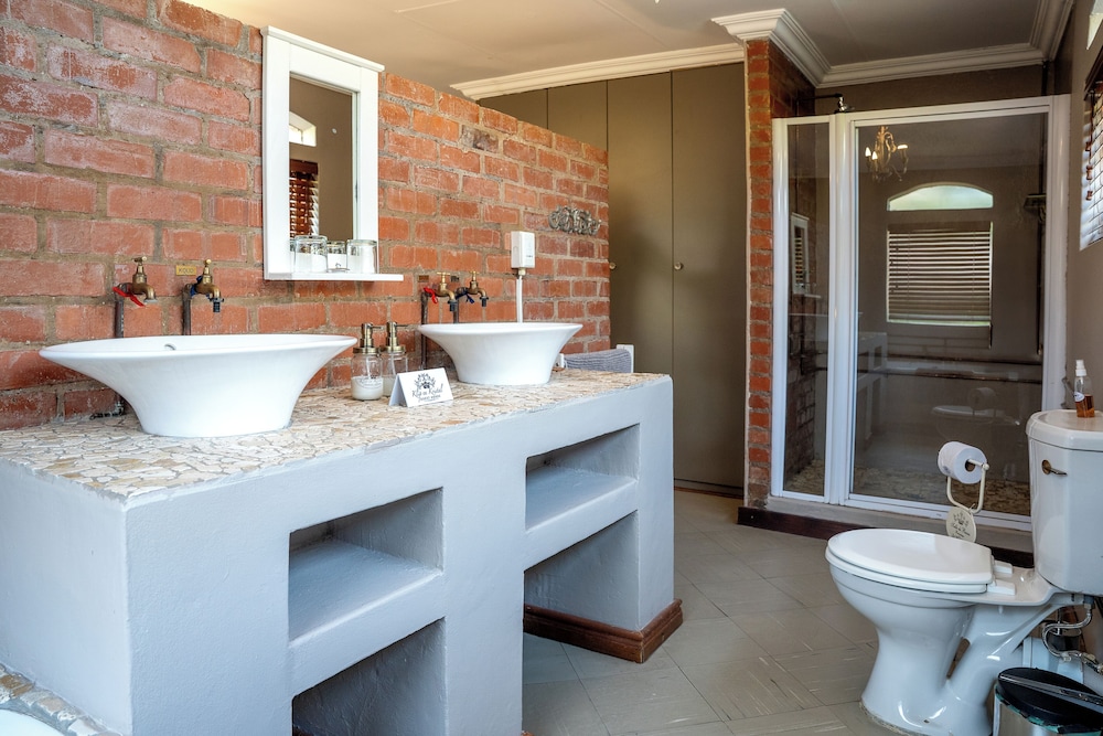 Klip en Kristal Guest House 50/50