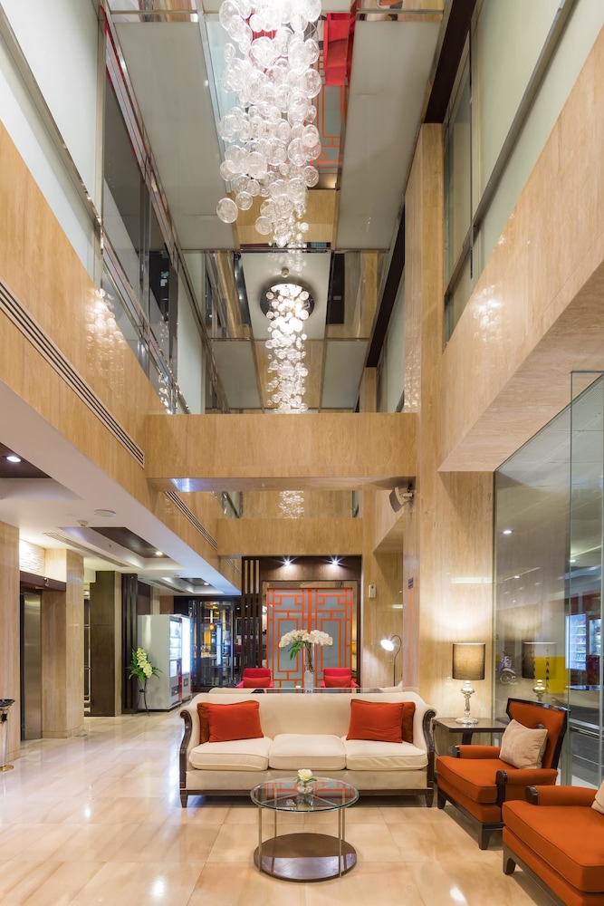 Lobby at FuramaXclusive Asoke Hotel, BANGKOK