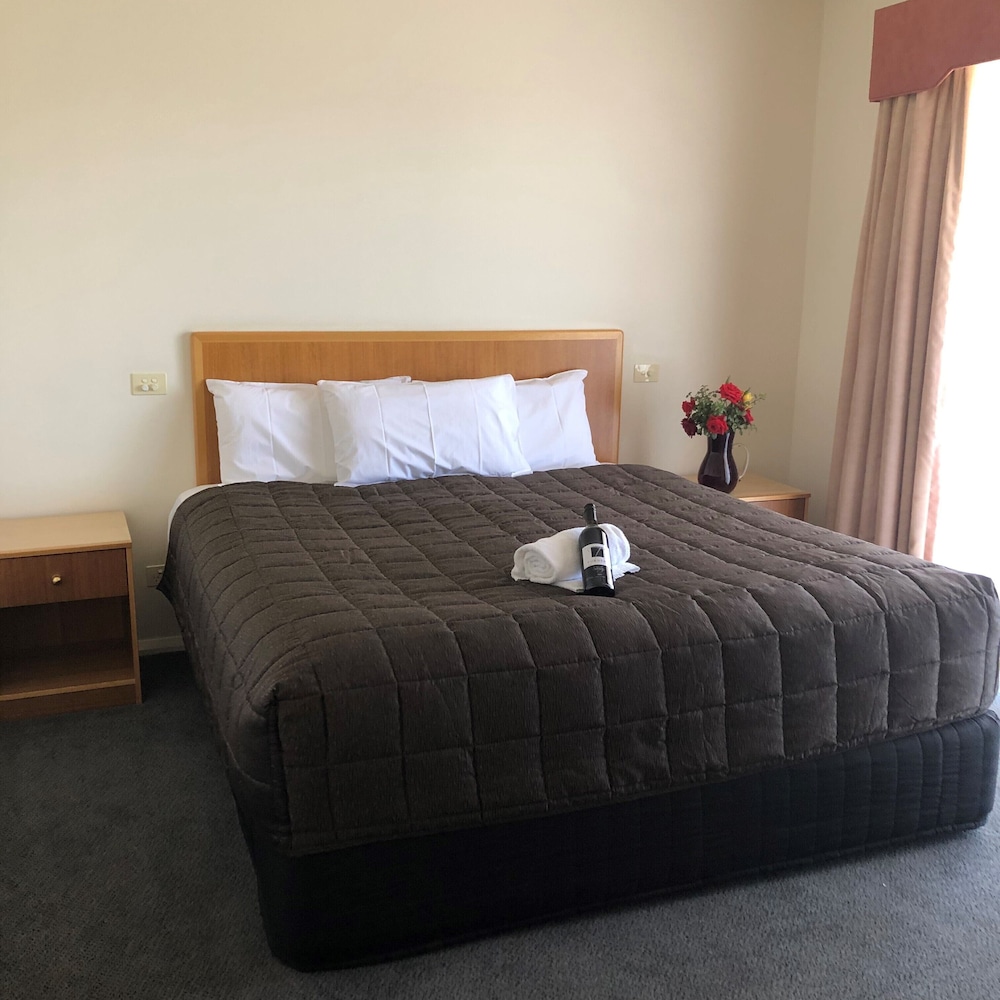 Turners Vineyard Motel Function And Convention Centre 8/32