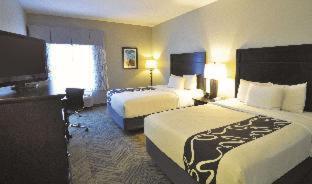 شقة ديلوكس تنفيذية بسرير كينج لذوي الإعاقة، La Quinta Inn & Suites by Wyndham-Brookshire-West Katy 2/2