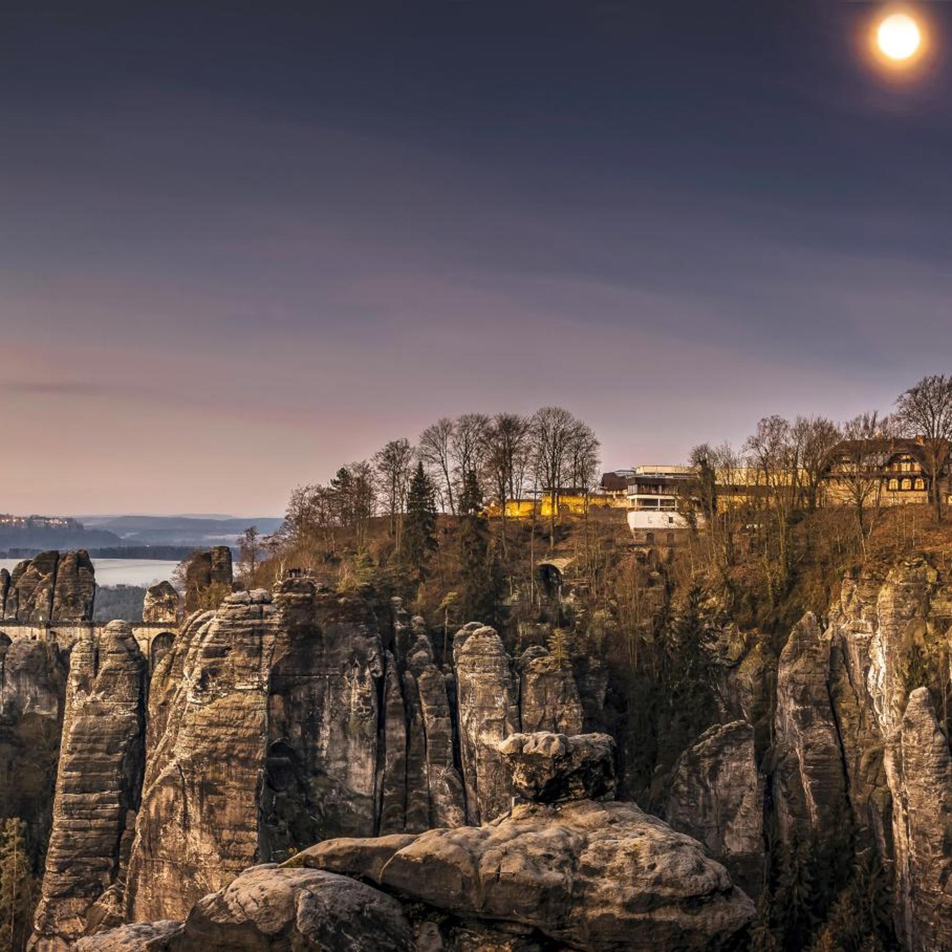 Berghotel Bastei 44/47