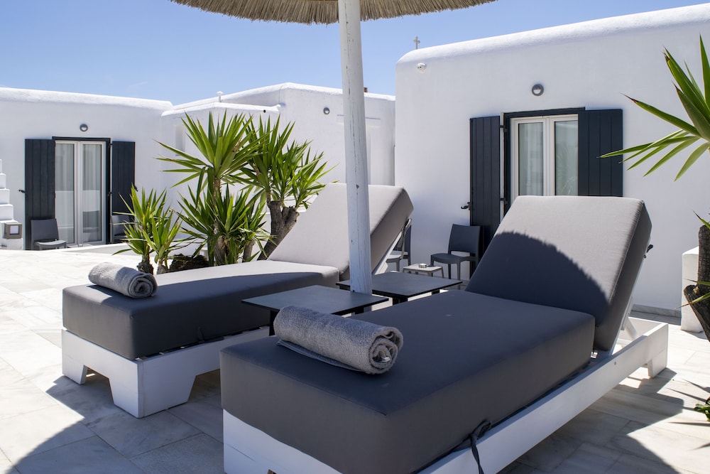 Giannoulaki Hotel 35/54