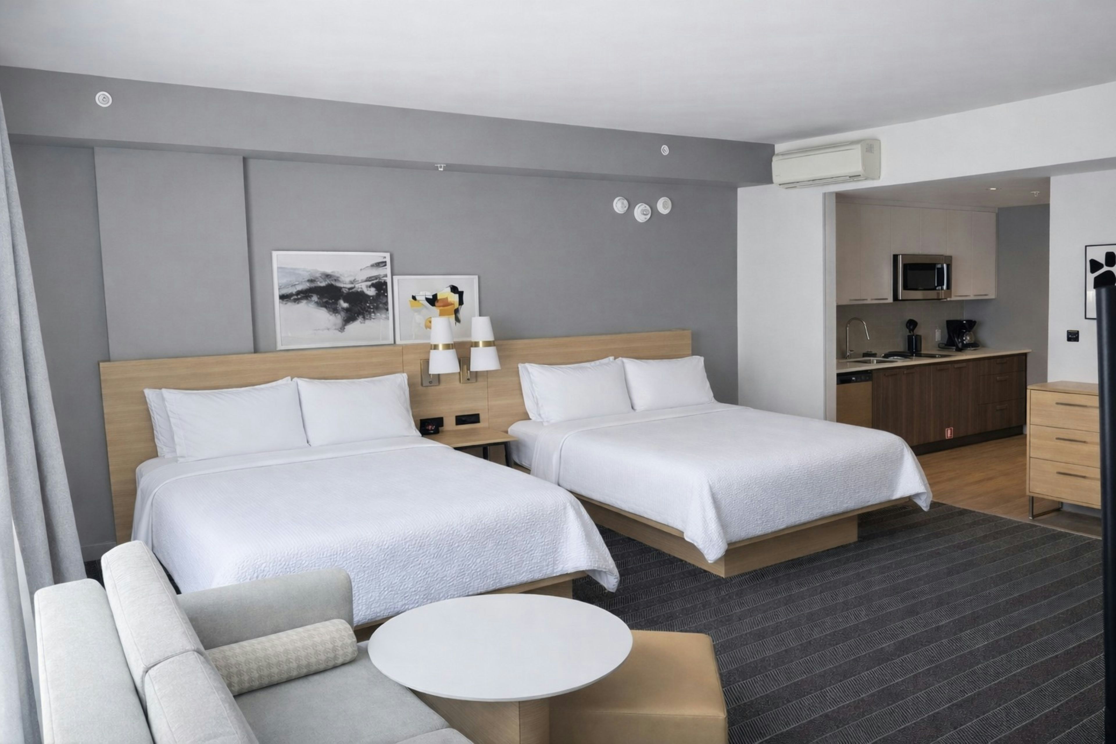 جناح استوديو بسريرين كوين بحوض استحمام، Staybridge Suites Montreal Airport - St-Laurent 2/4