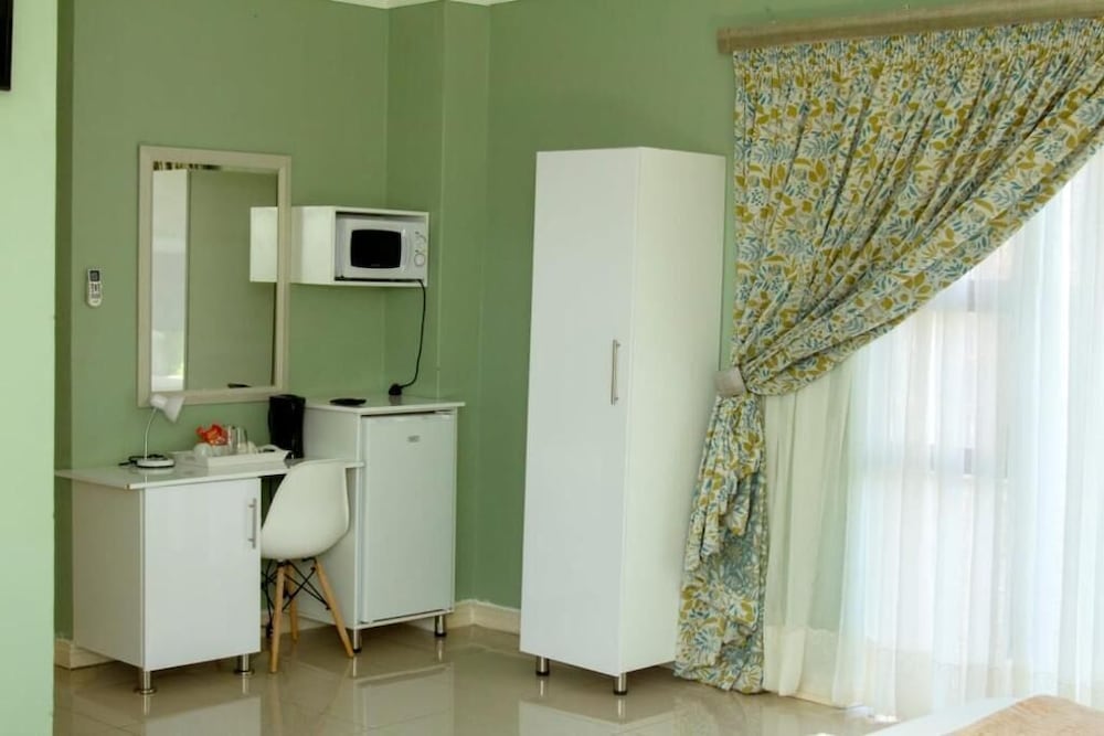 Vakhusi Bed and Breakfast 3/47