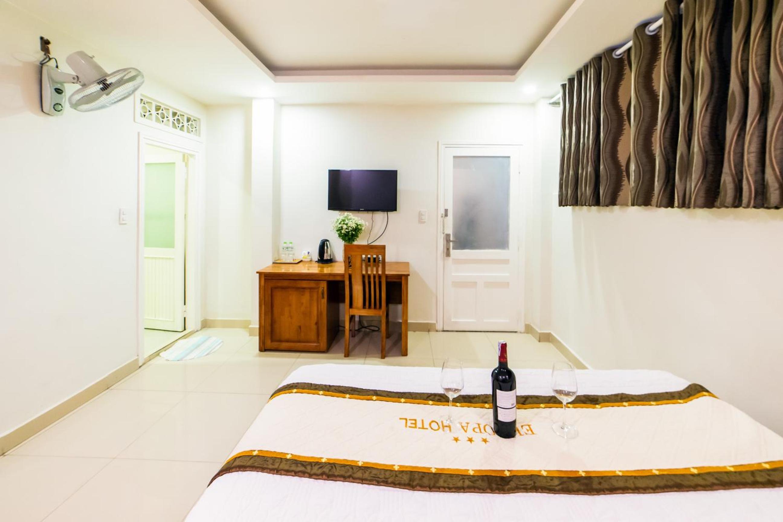 Europa Hotel 24/56