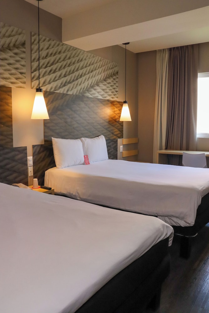 Ibis Mexico Tlalnepantla 15/50
