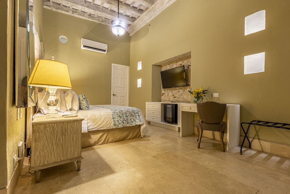 Hotel Casa del Gobernador 52/65