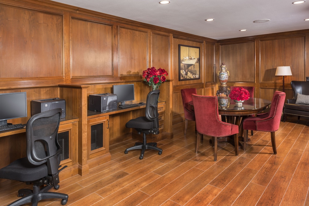 Ayres Hotel Suites Costa Mesa Newport Beach 38/50