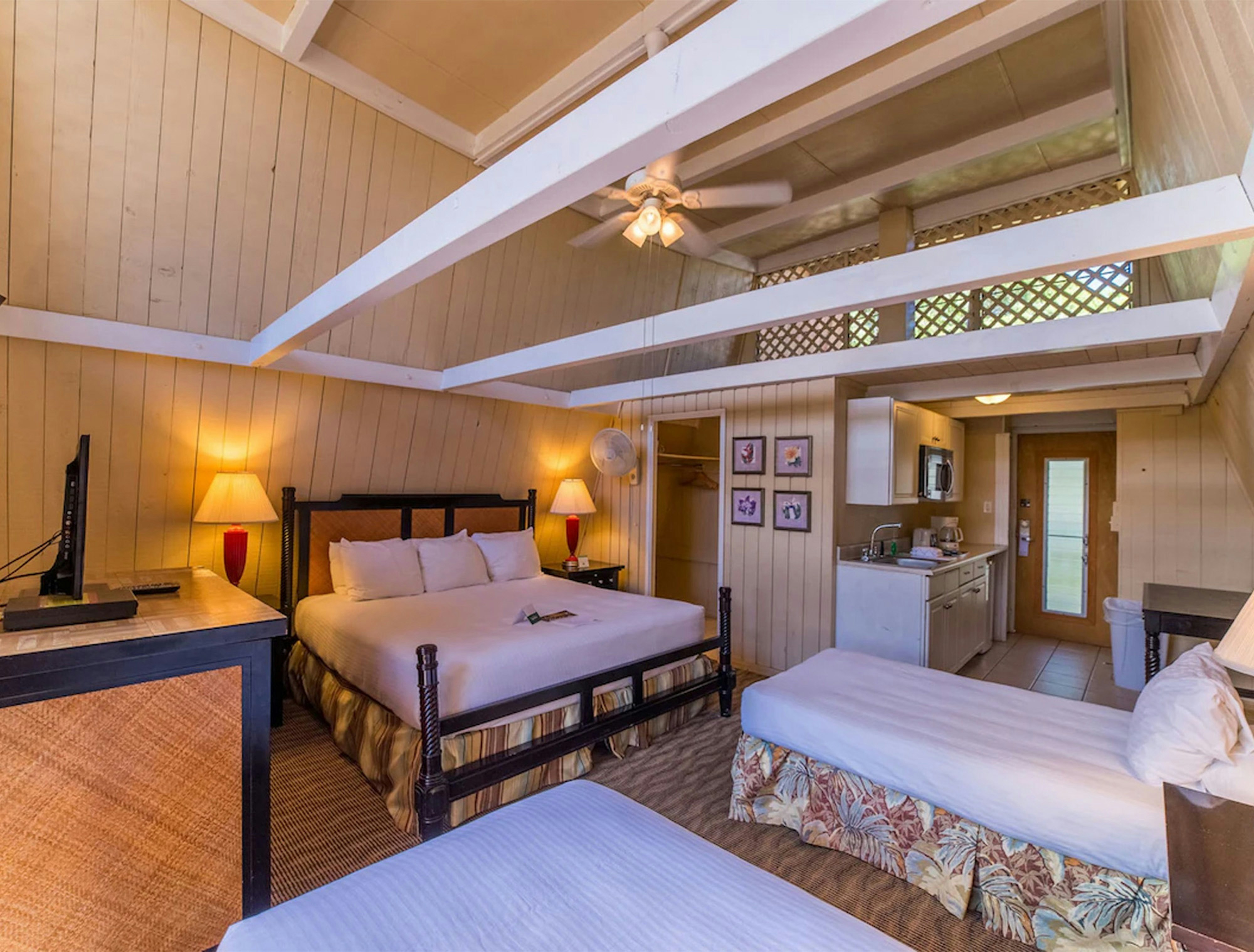 Hotel Moloka I 11/39