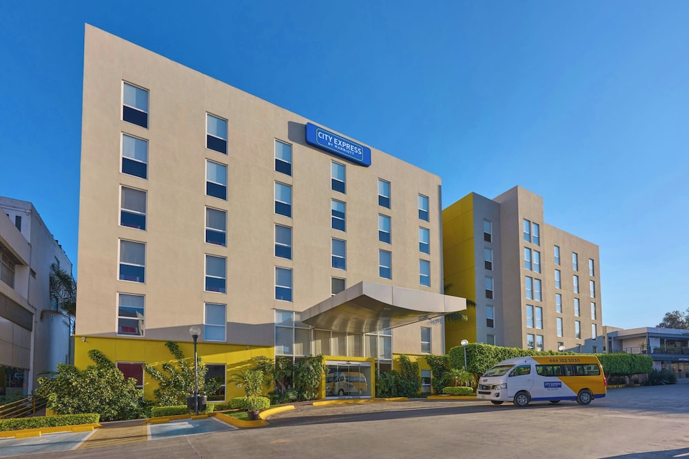City Express by Marriott San Luis Potosi Zona Universitaria 38/43